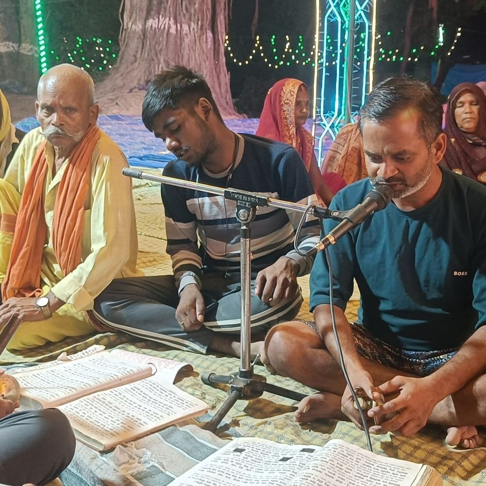 खिद्दिरपुर में रामचरितमानस पाठ:शारदीय नवरात्रि पर खिद्दिरपुर में श्रद्धालुओं ने किया प्रभु श्रीराम का स्मरण