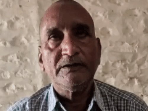 पूर्व फौजी की गुहार, बेटे को कराची बंदरगाह से छुड़ाएं:प्रयागराज का युवक 5 माह से शिप पर फंसा, गृह मंत्रालय,एंबेसी तक मामला