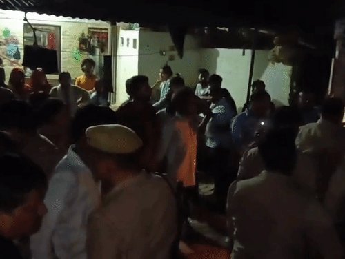 महिला कांस्टेबल का 23 साल बड़े टीचर से था अफेयर:9 महीने में पांच हजार कॉल, चार घंटे लगातार फोन पर बात की, कोचिंग टीचर अरेस्ट