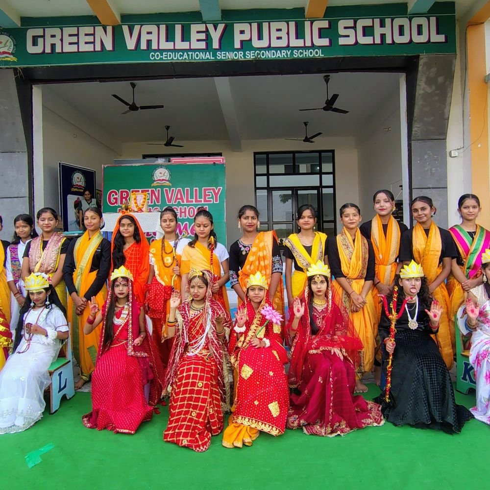 ग्रीन वैली पब्लिक स्कूल में रामायण का मंचन:औरैया में दिबियापुर के स्कूल में नवरात्र उत्सव, भारतीय संस्कृति की झलक