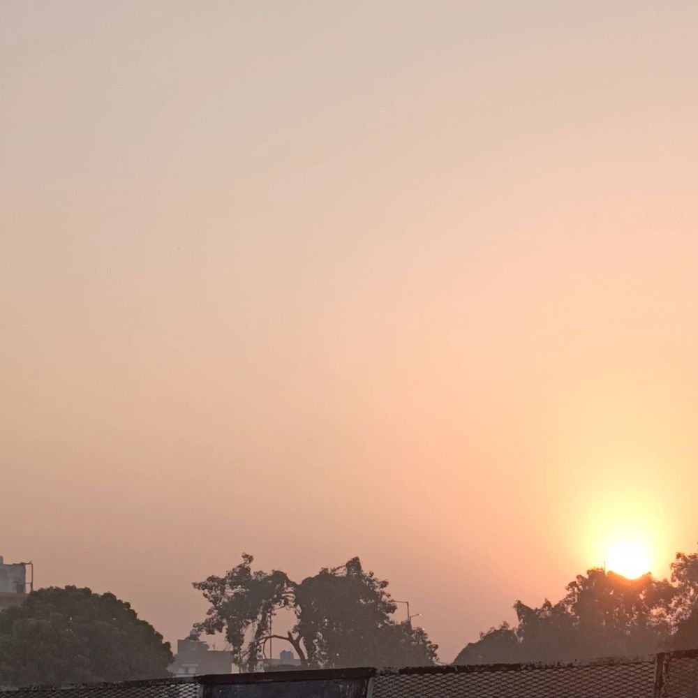 बरेली में आज खिली रहेगी धूप:पारा 31 डिग्री तक पहुंचेगा; सुबह-शाम हल्की ठंड का अहसास