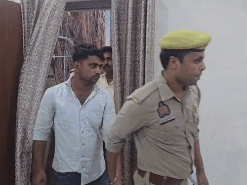 डीजल चोरी करने वाले गिरोह के तीन मेंबर अरेस्ट:हाईवे किनारे खड़े ट्रकों को बनाते थे निशाना, ग्रामीण इलाकों में बेचते थे