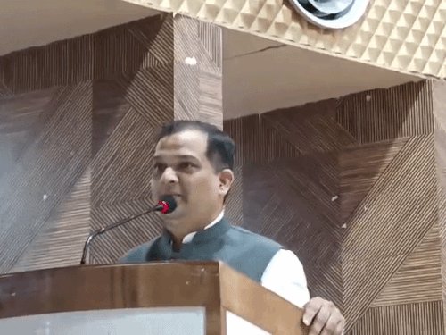 ‘नमो सेवा-अनकही कहानियां’ में मोदी की 25 साल की यात्रा:सेवा संकल्प अभियान के तहत दी संगीत-नाट्य प्रस्तुति, बड़ी संख्या में युवाओं ने लिया हिस्सा