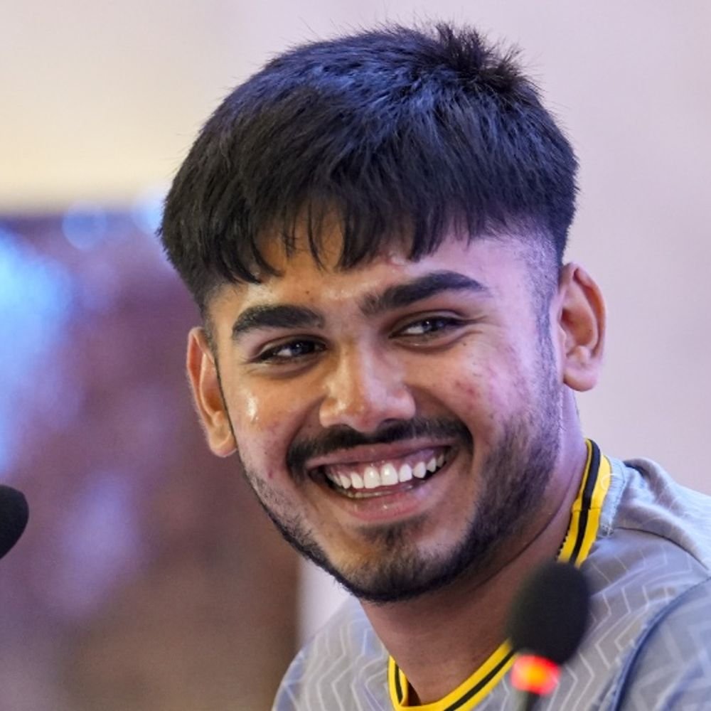 आयुष म्हात्रे ने जांघ के पिछले हिस्से की सर्जरी कराई:2-3 महीने क्रिकेट से दूर रहेंगे, रणजी मैच में चोट लगी थी