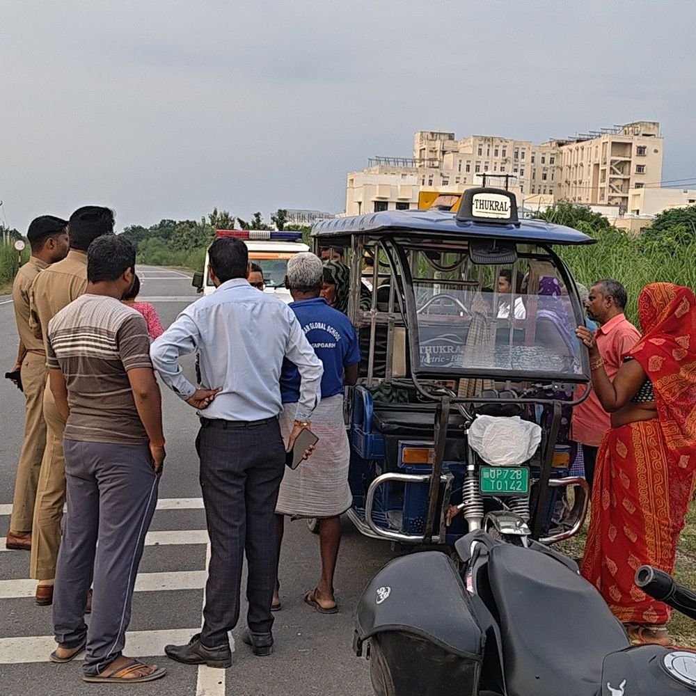 कॉलेज से घर लौट रही छात्रा से छेड़खानी और मारपीट:आरोपी ने सरपत में खींचने की कोशिश की, दुपट्टे से गला दबाने का आरोप