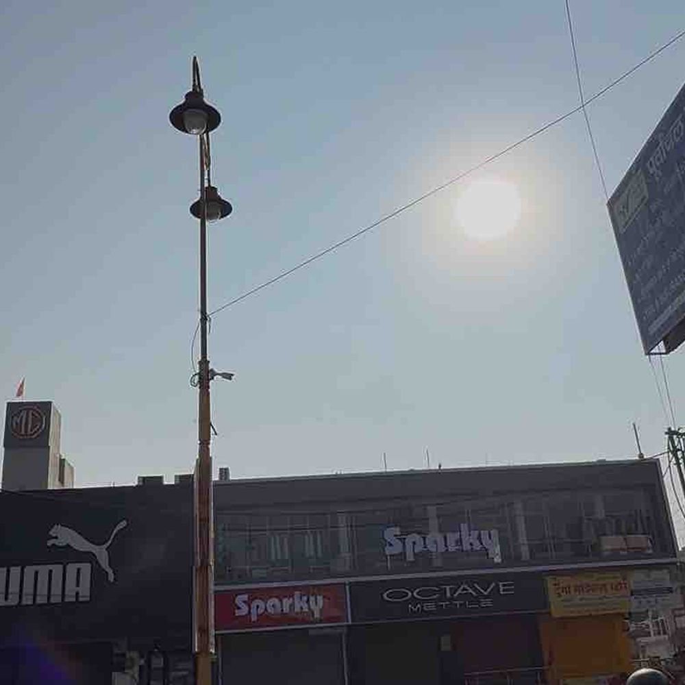 गोरखपुर में हल्की बारिश के आसार:तेज धूप से बढ़ेगी गर्मी, 18 डिग्री तक गिरेगा रात का तापमान
