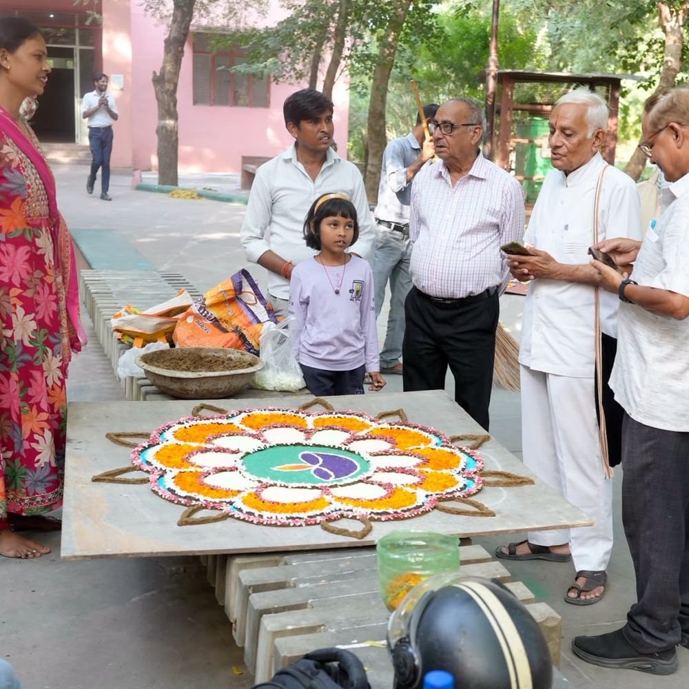 मथुरा में सांझी महोत्सव:श्रीकृष्ण लीलाओं का हुआ मंचन, 40 छात्राओं ने किया परफॉर्म