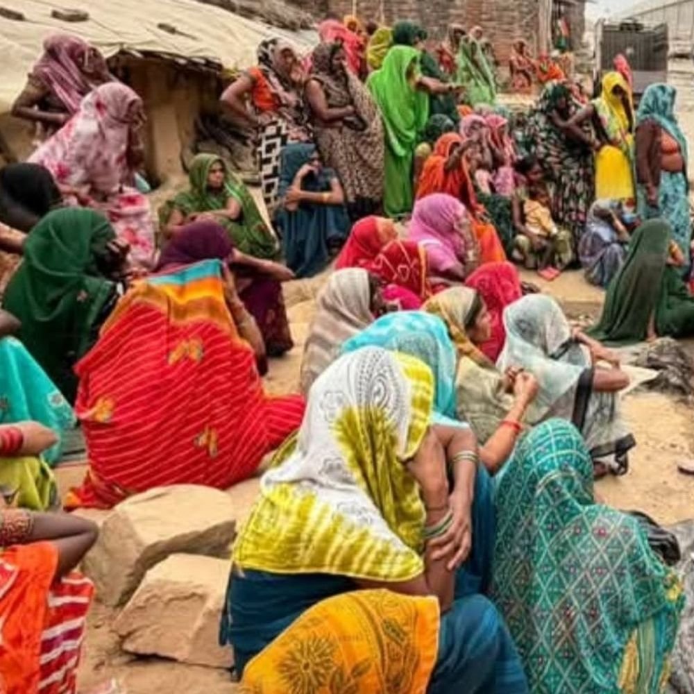 कौशाम्बी में हादसे में घायल दादा-नाती की मौत:परिजनों ने राम वन गमन मार्ग पर किया चक्काजाम, FIR दर्ज