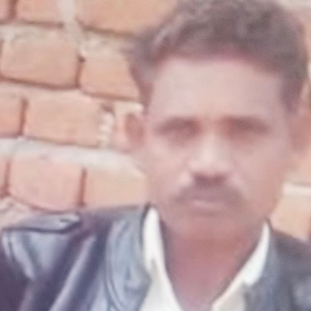 तेज रफ्तार कार ने बाइक सवार किसान को मारी टक्कर:ललितपुर में इलाज के दौरान मौत, बाजार से सामान लेकर गांव लौट रहे थे