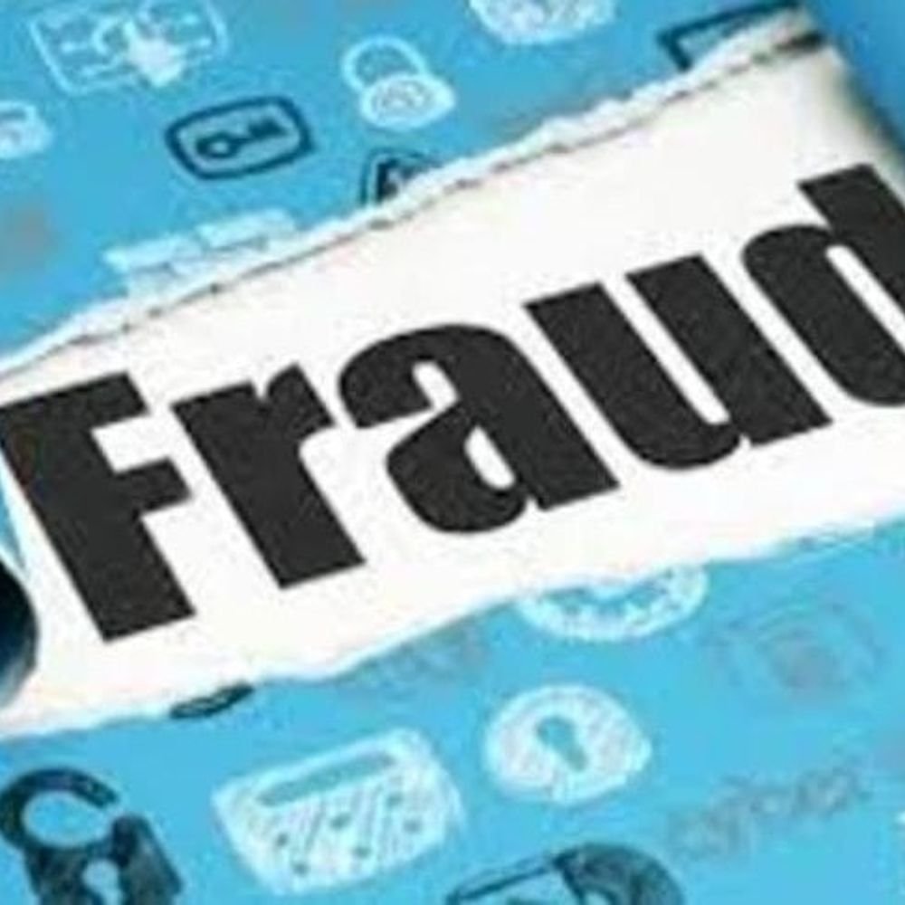 बिना बैंक अनुमित 65 लाख में बेची मॉरगेज संपत्ति:अलीगढ़ में HDFC बैंक को 1.03 करोड़ की चपत, बैंक की अनुमति, NOC और सूचना के बिना कराई रजिस्ट्री
