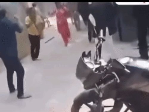 अधिवक्ता हत्याकांड का लाइव वीडियो:पहली बार सामने आया पूरा घटनाक्रम, रॉड से सिर पर वार से बौखलाए आरोपी ने दाग दी गोली
