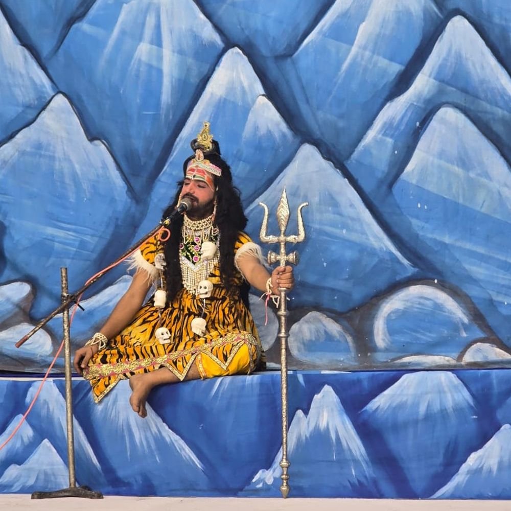 जोगी नवादा में रामलीला का मंचन:राम-लक्ष्मण जन्मोत्सव और कान्हा की माखन चोरी ने मोहा मन
