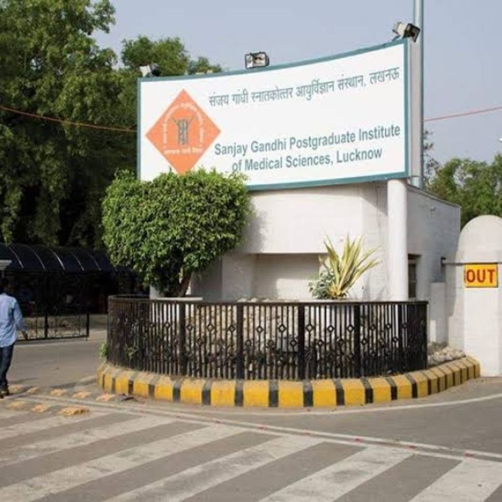 लखनऊ के सरकारी अस्पतालों में दो दिन हॉफ डे OPD:सोमवार-मंगलवार दोपहर 12 बजे तक इलाज, इमरजेंसी में 24 घंटे तैनात रहेंगे डॉक्टर