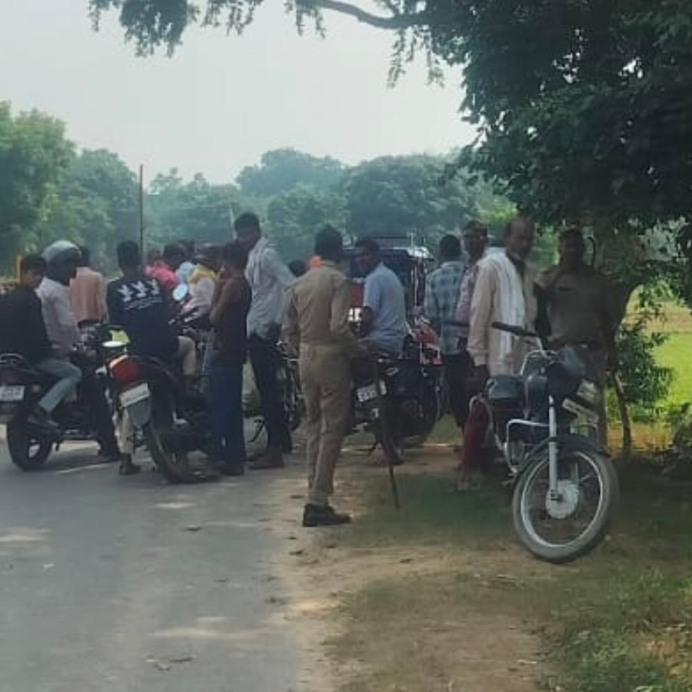 बाराबंकी में तेंदुए की दहशत, वन विभाग के हाथ खाली:शरीफाबाद गांव में बच्चों की सुरक्षा पर खतरा; अभिभावक छोड़ने जा रहे स्कूल
