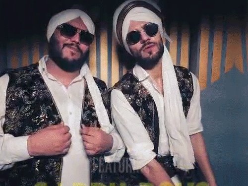 गोरखपुर में 17 अक्टूबर को 'द ग्रेट डांडिया उत्सव':'जे ट्राइब' और 'गबरू बॉयज' लाइव परफॉर्मेंस से जमाएंगे रंग, ऑनलाइन बुकिंग शुरू