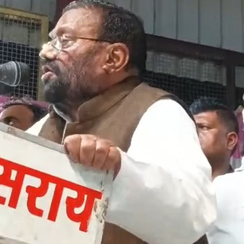 देश का बंटवारा धर्म के नाम पर नहीं हो सकता:स्वामी प्रसाद मौर्य बोले- बौद्ध अनुयायियों की भीड़ रोकने की कोशिश