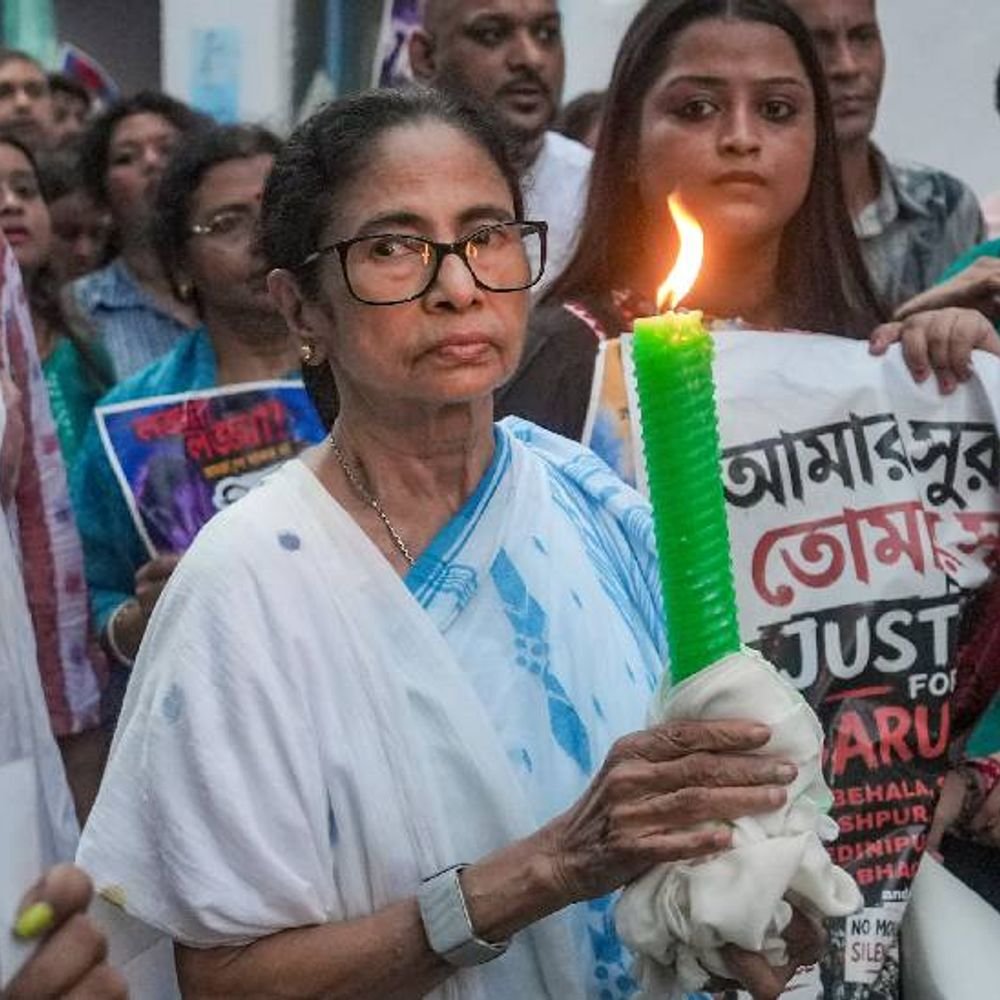 SC का TMC के 4 अकाउंट्स अनफ्रीज करने से इनकार:कलकत्ता हाईकोर्ट से कहा- जल्द सुनवाई करें, पार्टी के नाम और चुनाव चिह्न से जुड़ा है विवाद