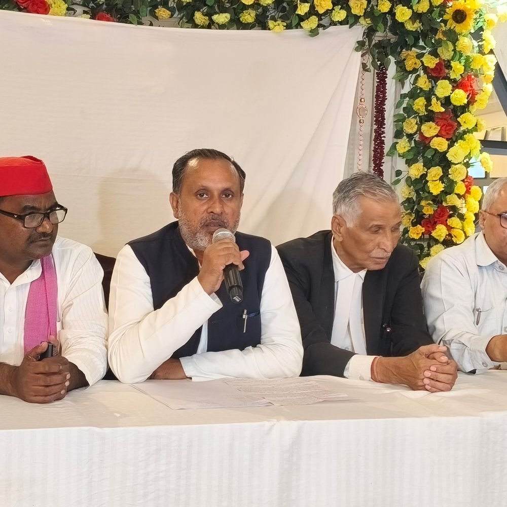 सपा प्रत्याशी डॉ. मानसिंह यादव का डिप्टी सीएम पर पलटवार:बोले- केशव मौर्य का है 'DCM कनेक्शन', जनता सब जानती है