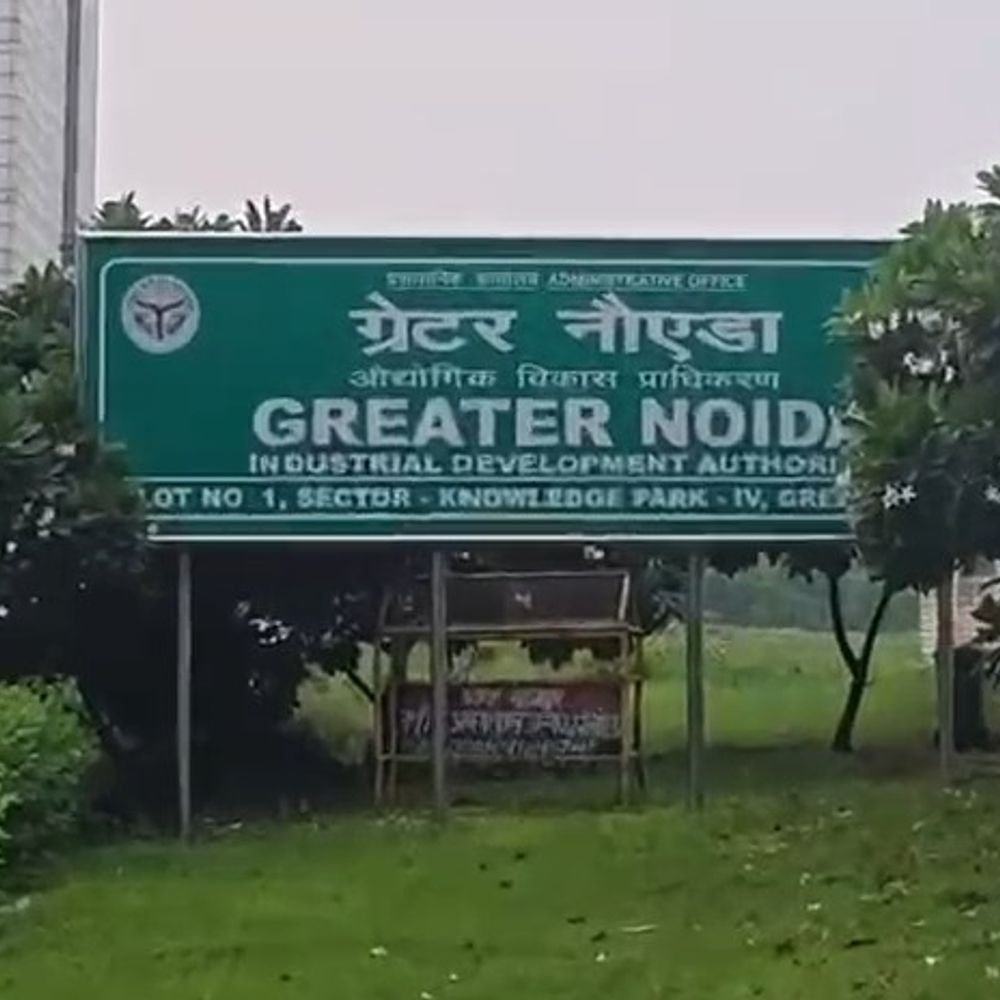 ग्रेटर नोएडा के 4500 किसानों को 64.7% अतिरिक्त मुआवजा:2002-2013 में ली गई जमीन पर सरकार की मंजूरी; 500 करोड़ से ज्यादा मिलेंगे