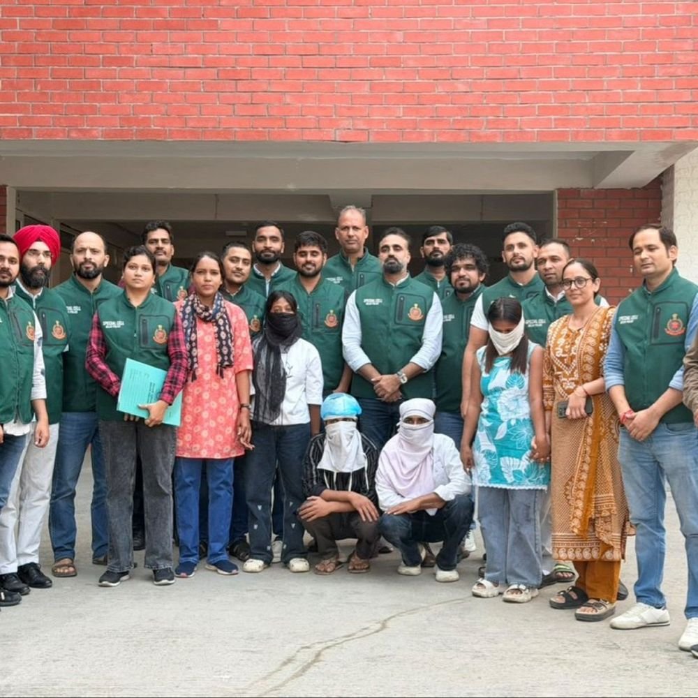 टाइगर श्रॉफ पर फायरिंग में इस्तेमाल हथियार अमृतसर से लाए:दो महिलाओं ने मुंबई तक पहुंचाया; शूटर रेहान की मां बोली- हरियाणा में छिपा मास्टरमाइंड