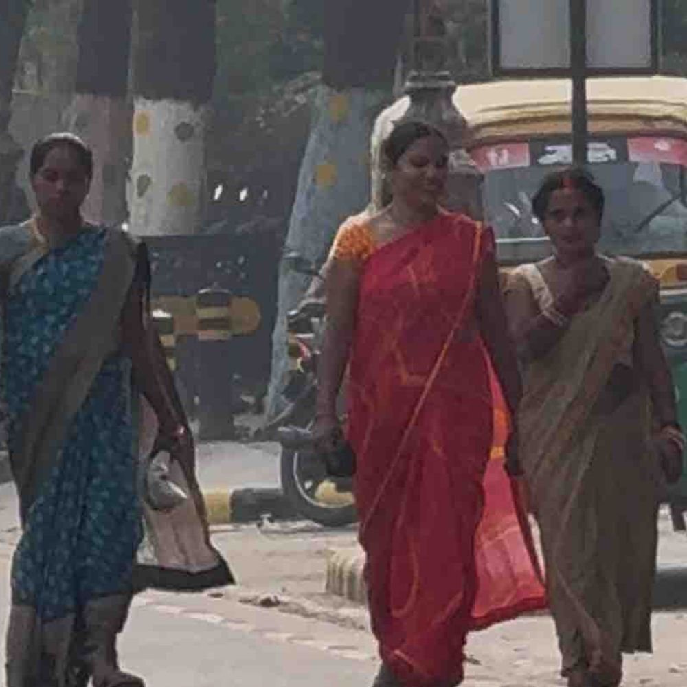 गोरखपुर में धूप-बादल का खेल जारी:उमस से लोग बेहाल, 33 डिग्री तक जाएगा तापमान