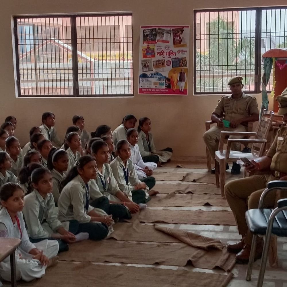 डिबाई में साइबर सुरक्षा कार्यक्रम आयोजित:विद्यार्थियों को ऑनलाइन धोखाधड़ी और सोशल मीडिया सुरक्षा के प्रति किया जागरूक