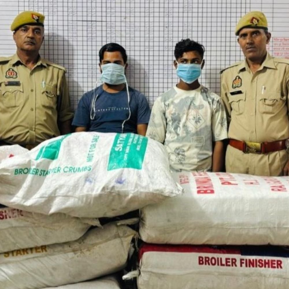 बागपत में अवैध पटाखों के साथ दो गिरफ्तार:दीपावली से पहले 90 किलो पटाखे बरामद, गाजियाबाद के लोनी से जुड़े हैं तार