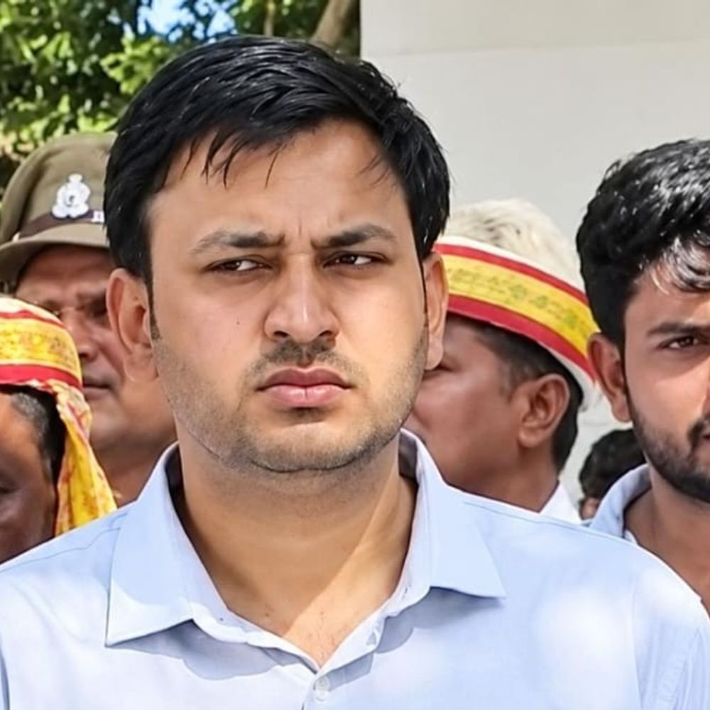 गोंडा में करनैलगंज के SDM हटाए गए:जनसुनवाई और कोर्ट में गैरहाजिरी की शिकायत पर कार्रवाई