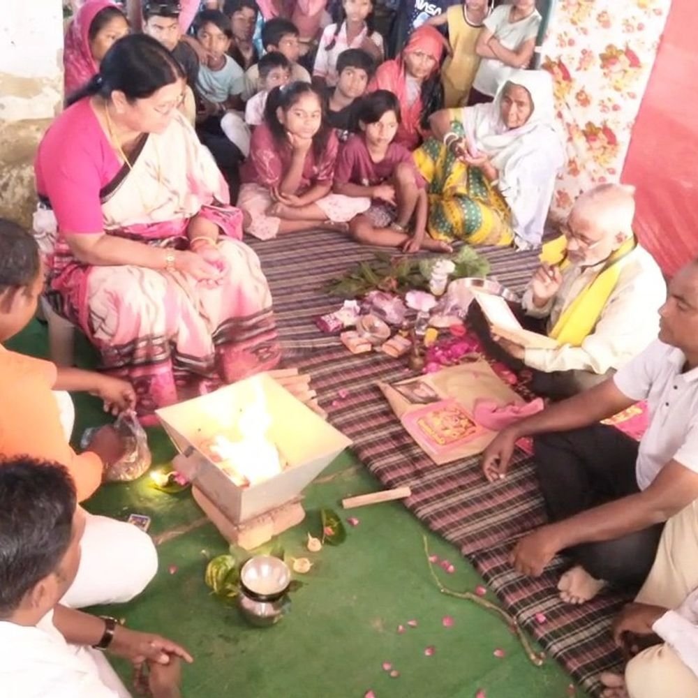 विधायिका ने अखिलेश यादव के बयान पर दिया जवाब:इटावा में वाल्मीकि जयंती पर बोलीं- योगी लोगों के दिलों में बसे हैं