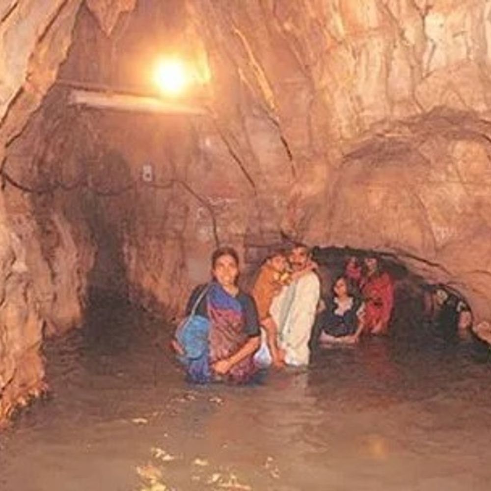 गुप्त गोदावरी गुफा की वैज्ञानिक जांच होगी:26 सितंबर से बंद गुफा के लिए NIT प्रयागराज की टीम पहुंची, दोबारा खुलने की उम्मीद