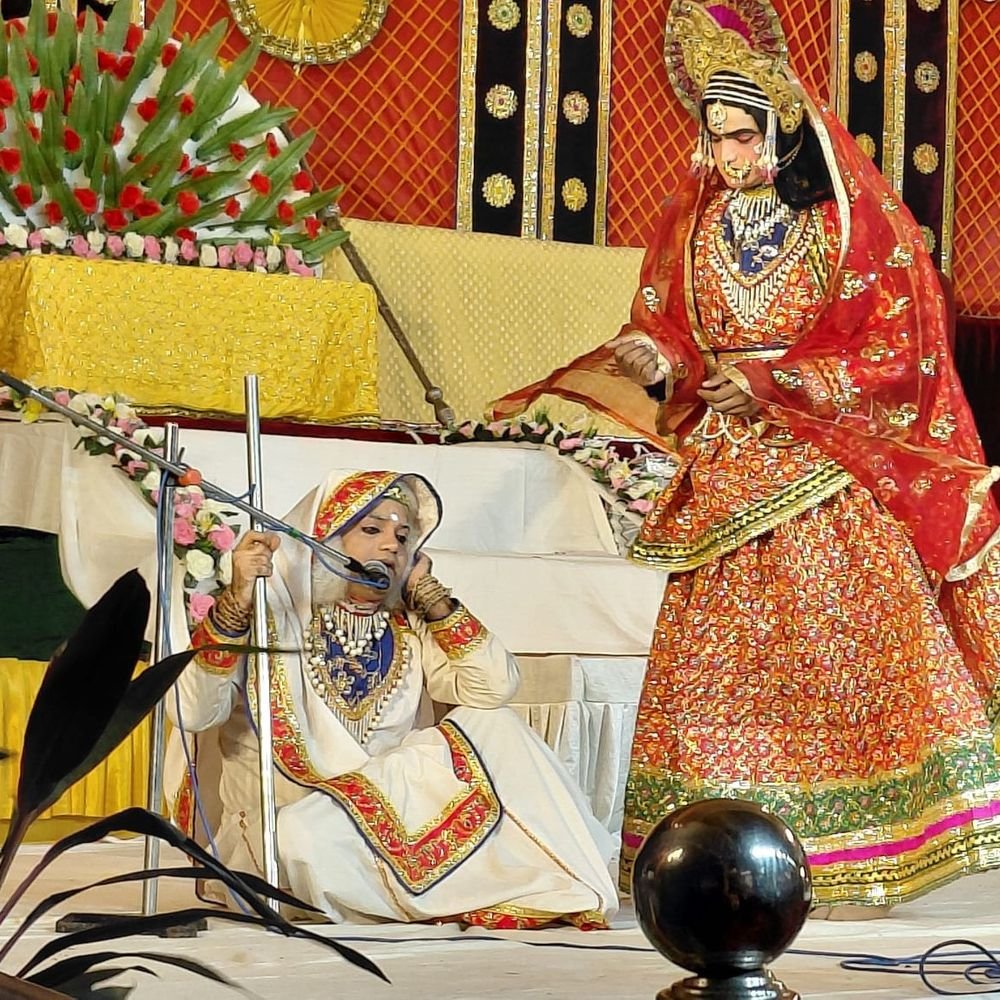 रामलीला में भावुक हुए श्रद्धालु:दशरथ के पुत्र वियोग से लेकर केवट की भक्ति तक, रामायण के प्रसंगों का मंचन
