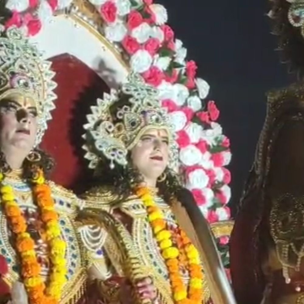 मुरादाबाद में धूमधाम से निकली श्रीराम विवाह बारात:भव्य धार्मिक झांकियों ने मोहा श्रद्धालुओं का मन, जगह-जगह हुई पुष्प वर्षा