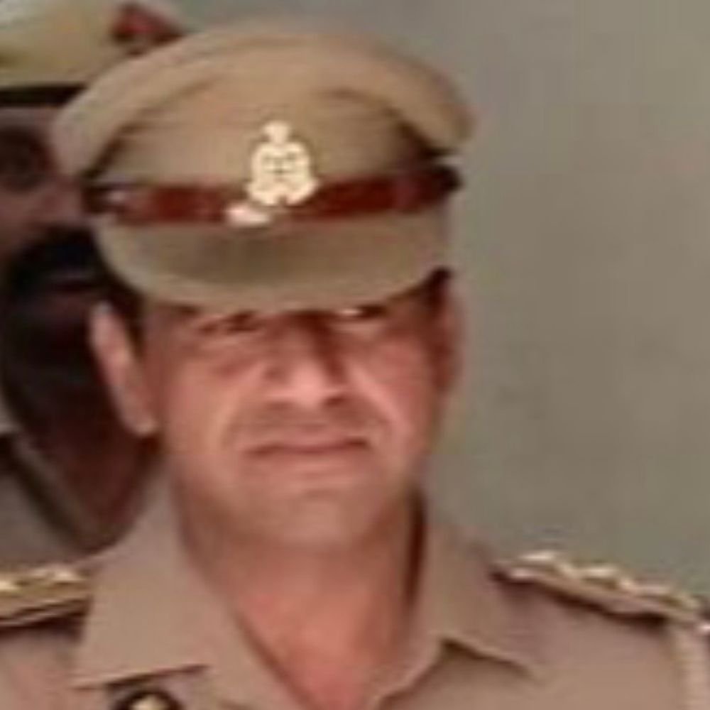 एसपी ने प्रभारी निरीक्षक को किया निलंबित:थाने के ग्रुप में अश्लील वीडियो डालने पर कार्रवाई, जांच रिपोर्ट के बाद एक्शन