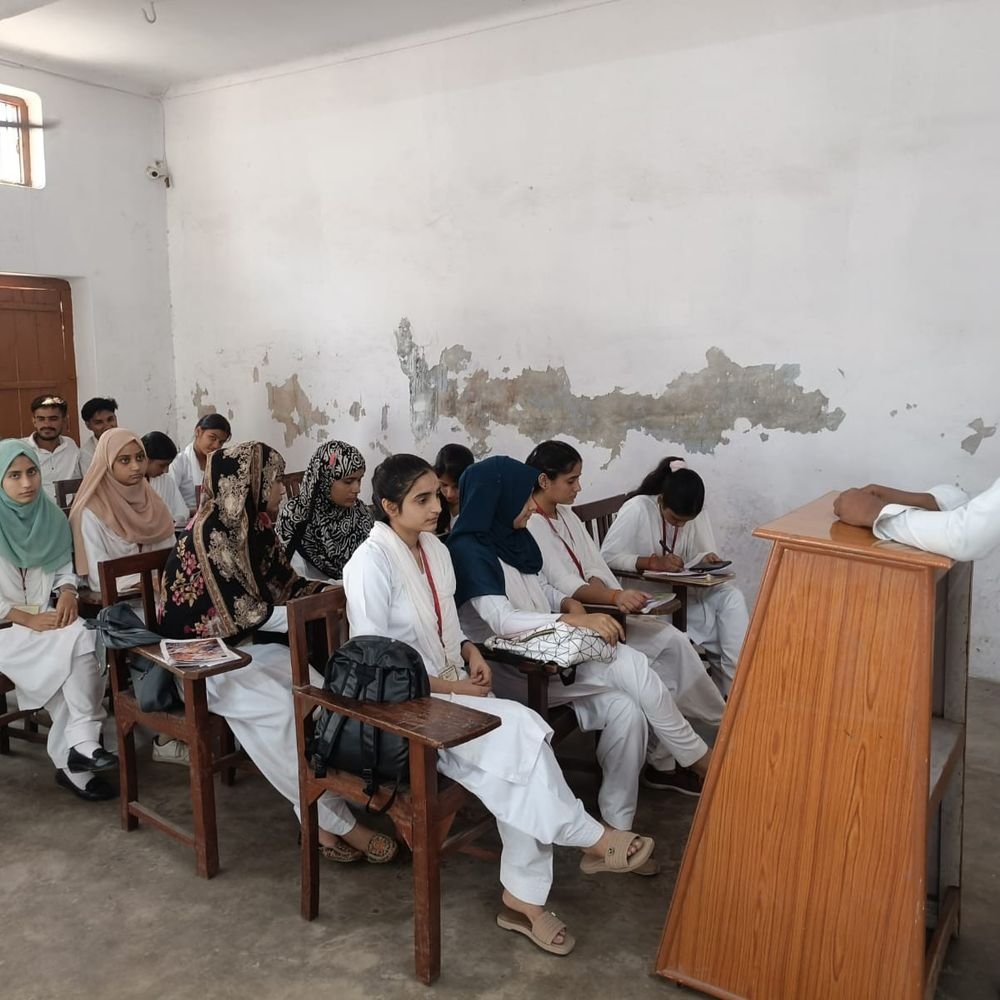 दहेज विरोधी जागरूकता अभियान:गुलावठी में छात्र-छात्राओं ने दहेज रहित विवाह का दिया संदेश