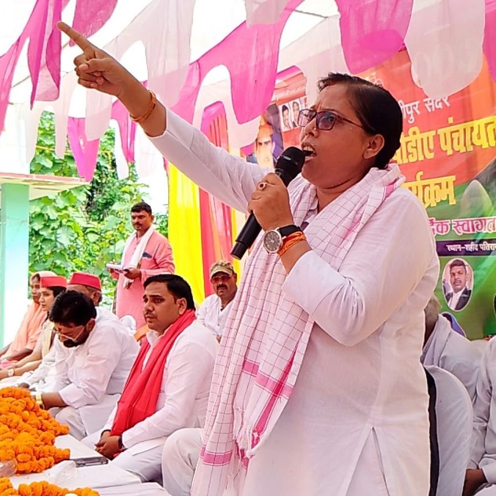 सपा महिला सभा की जिलाध्यक्ष विभा पाल ने दिया इस्तीफा:2020 में भाजपा छोड़कर समाजवादी पार्टी का दामन थामा था