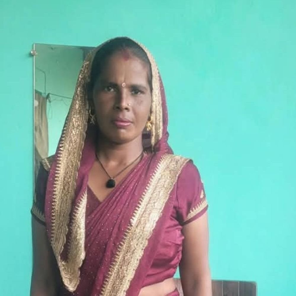 अज्ञात वाहन की टक्कर से बुग्गी सवार महिला की मौत:बिजनौर में एक महिला घायल, पुलिस ने शव पोस्टमार्टम को भेजा