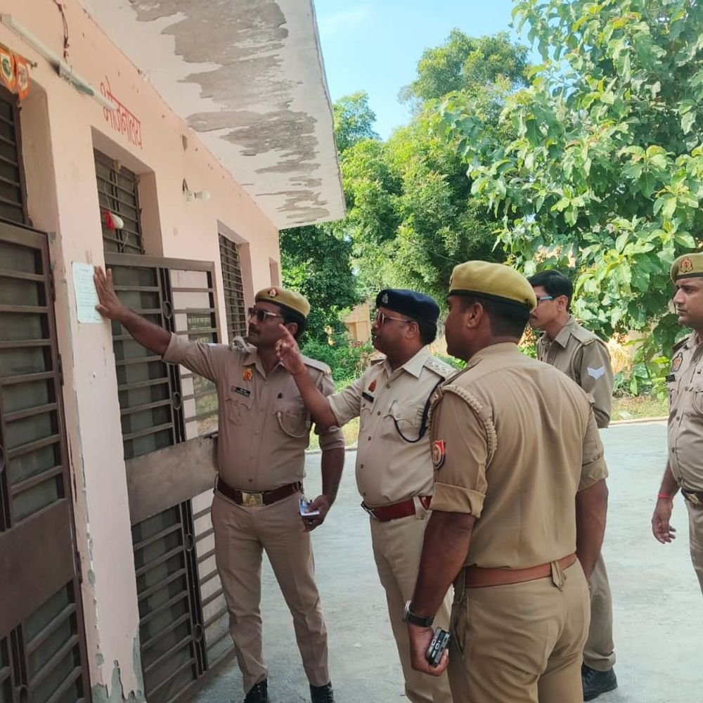 बुलंदशहर में किसान की हत्या में परिवार पर शक:20 दिन बाद भी पुलिस के हाथ खाली, फोरेंसिक जांच में घर के अंदर मिले खून के निशान