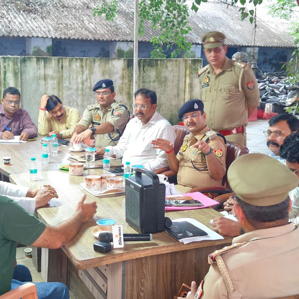 हरदोई में अतिक्रमण हटाने का अभियान:त्योहारों पर जाम से निपटने की तैयारी, सड़क पर दुकान लगाने वालों को मिलेगा अल्टीमेटम