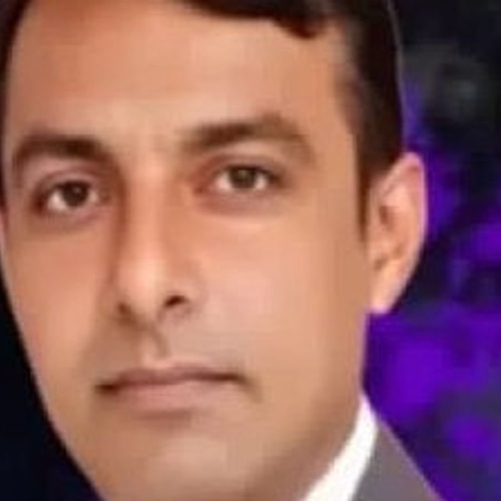 मेरठ में कोचिंग संचालक ने सुसाइड किया:कोचिंग सेंटर में फंदे पर लटका मिला शव, पुलिस ने जांच शुरू की