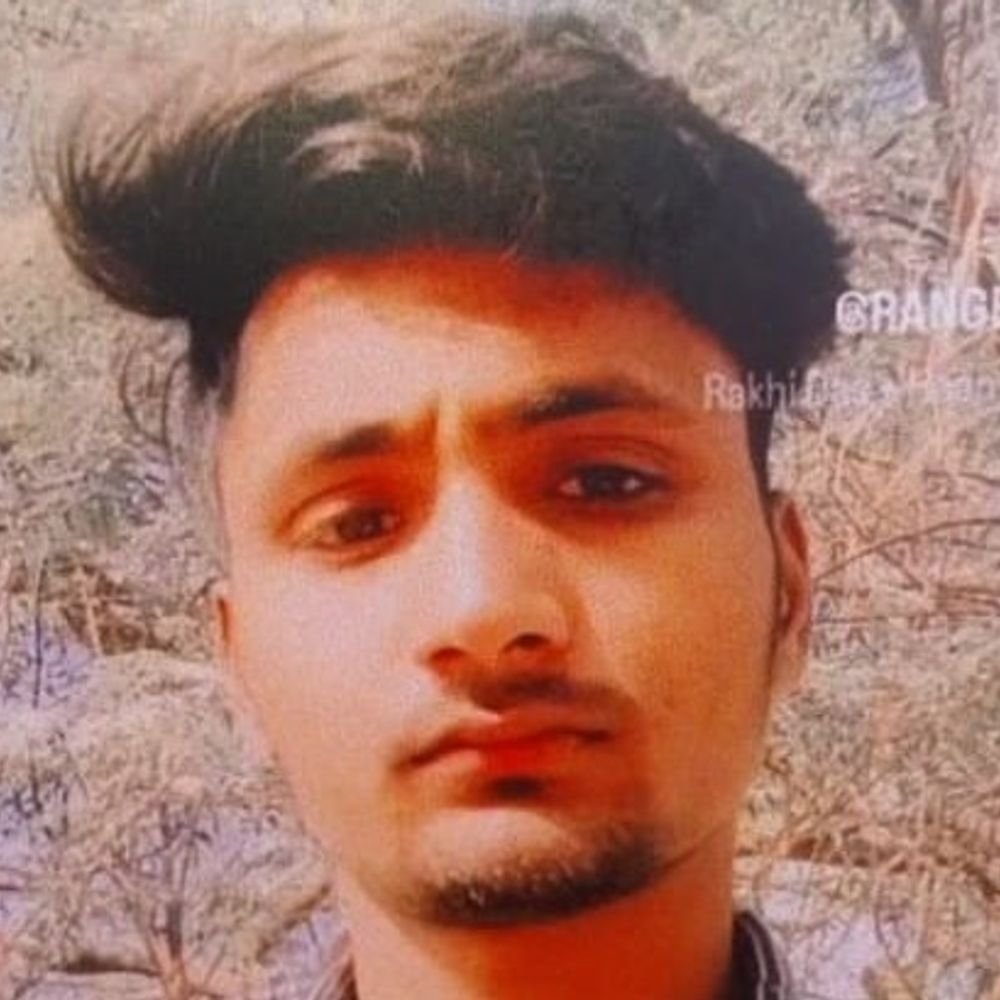बुलंदशहर में फैक्ट्री में युवक का लहूलुहान शव मिला:परिजनों ने करंट देकर हत्या का आरोप लगाया; पुलिस ने श्रमिक होने से इनकार कर जांच शुरू की