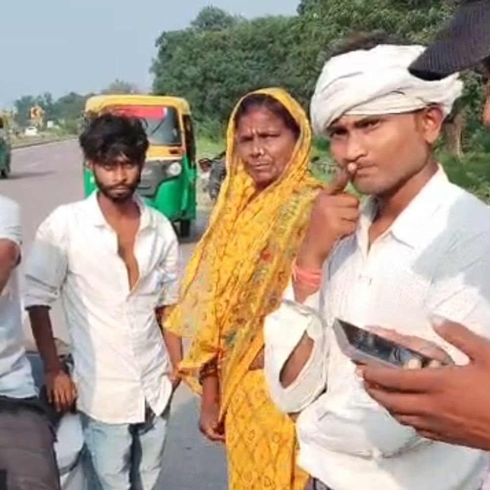बिहार ले जाई जा रहीं 2गायों को गो-रक्षकों ने पकड़ा:चालक समेत तीन आरोपियों की तलाश