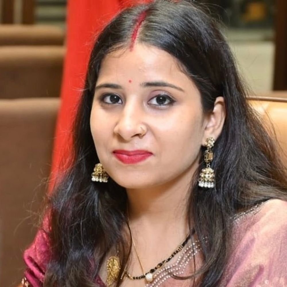 बेटी की लाश ससुराल की चौखट पर रखकर हंगामा:घर पर ताला मिला, पोस्टमार्टम के बाद शव लेकर पहुंचे परिजन, पति गिरफ्तार
