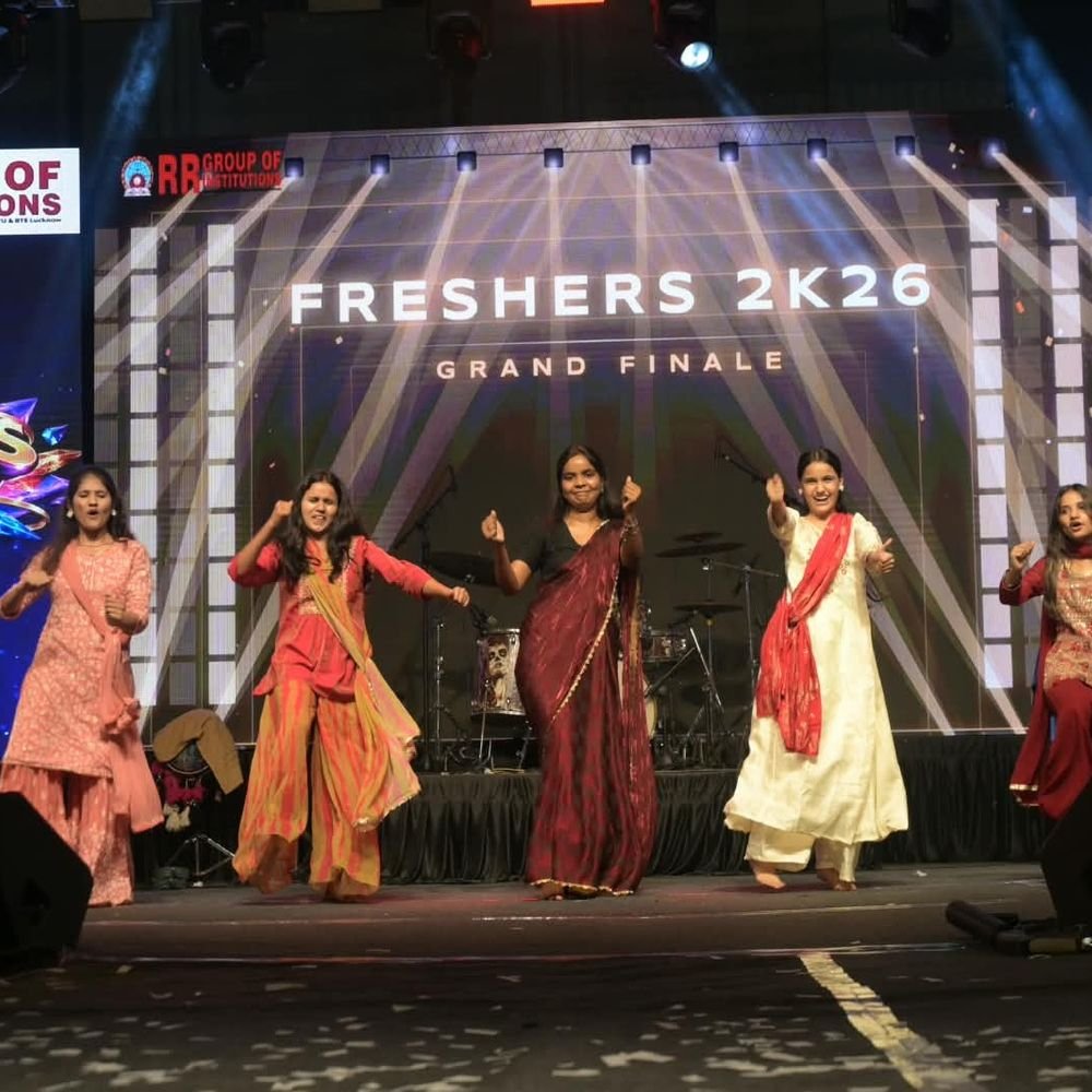 आरआर ग्रुप में फ्रेशर्स पार्टी:हिमांशु बने मिस्टर फ्रेशर, खुशी को मिला मिस फ्रेशर का खिताब