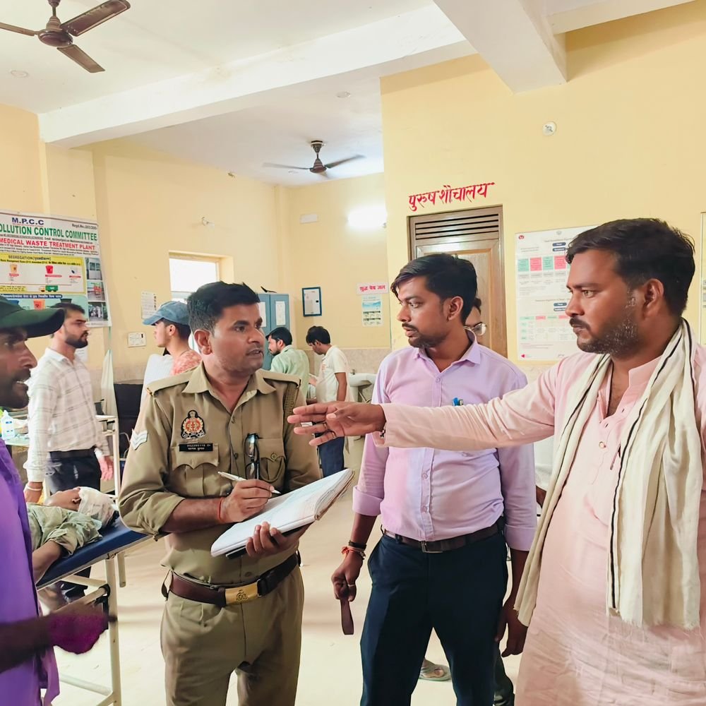 कानपुर में सड़क हादसे में युवक की मौत:चचेरा भाई गंभीर रूप से घायल, ट्रक ने बाइक में मारी टक्कर