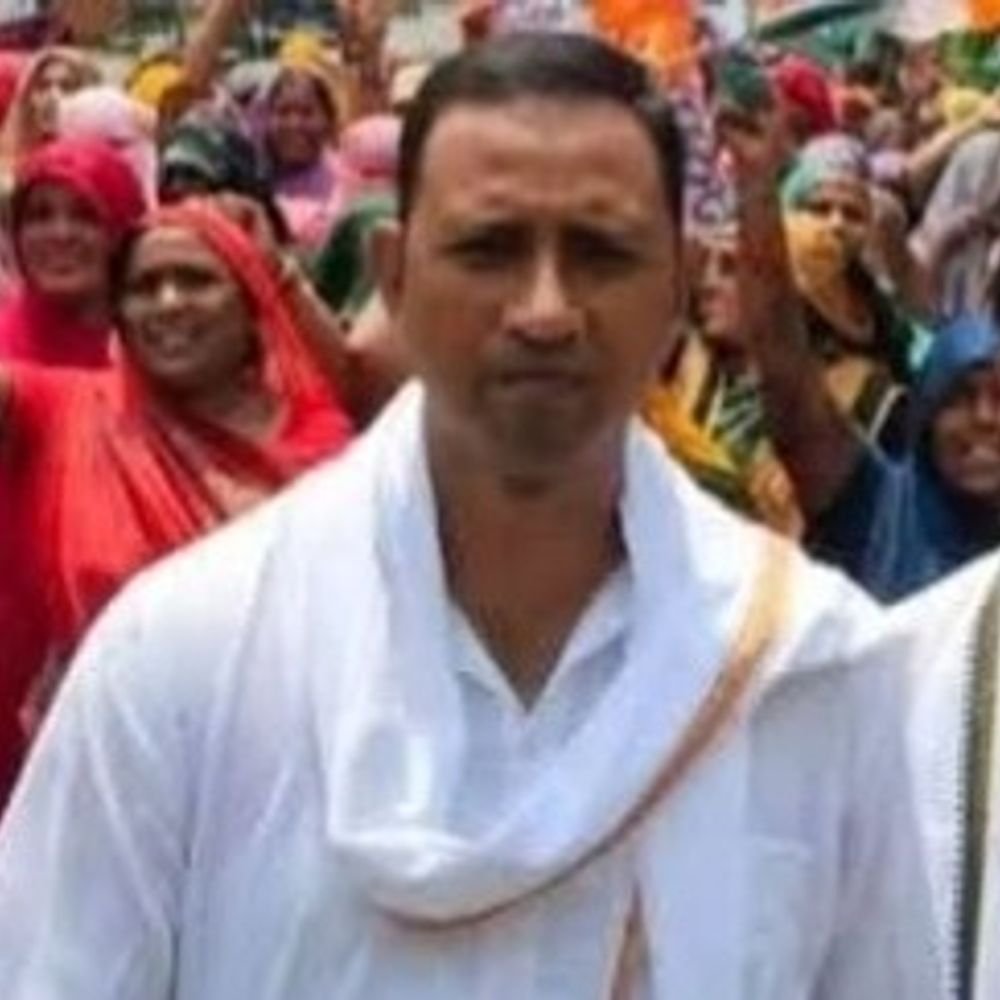 मथुरा के कुँवर सिंह निषाद को कांग्रेस ने दी जिम्मेदारी:यूपी ओबीसी चुनाव अभियान संचालन समिति में मिली जगह