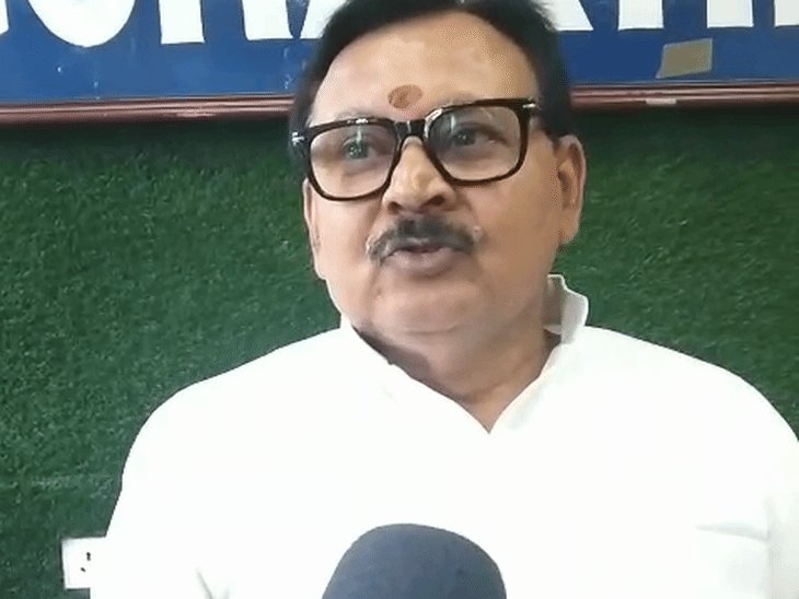 विनय शंकर तिवारी ने भाजपा सरकार पर साधा निशाना:बोले- निडर होकर करें मतदान; 2027 में सपा सरकार बनी तो शिक्षकों का होगा सम्मान