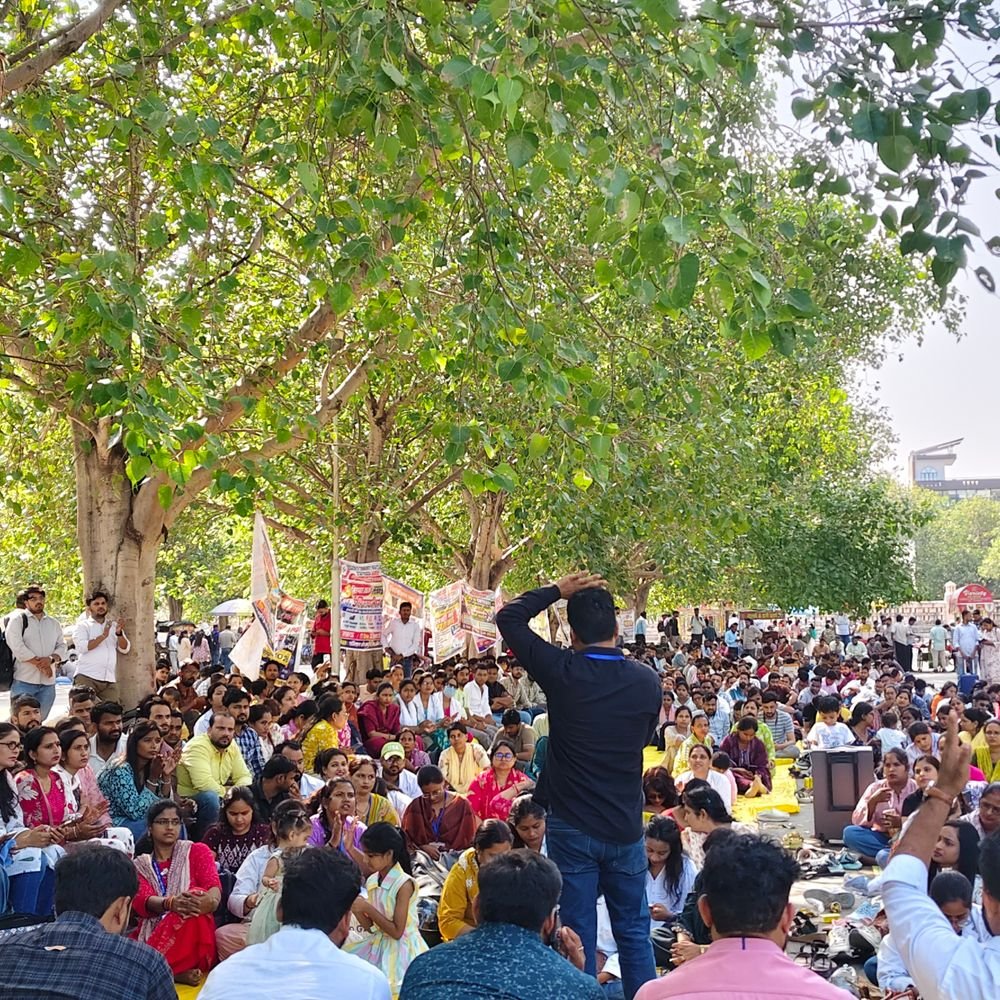 CHO का धरना 14वें दिन भी जारी:सरकार को चेतावनी- 'अब आश्वासन नहीं, ठोस निर्णय चाहिए'
