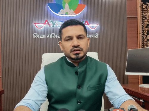 शिक्षक निर्वाचन क्षेत्र के चुनाव को लेकर तैयारियां पूरी:अयोध्या में 11 ब्लॉक और शहर के चार मतदान केंद्रों पर वोट डाले जाएंगे