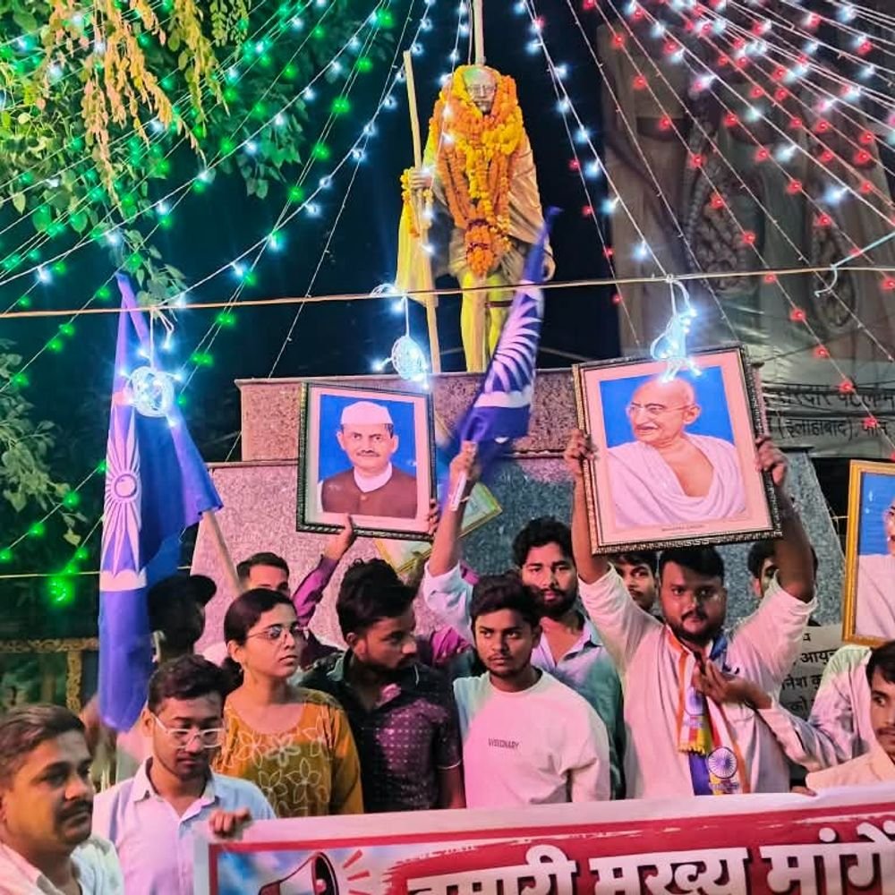 प्रयागराज में आइसा का CEC के खिलाफ पैदल मार्च:छात्र बोले-SIR गरीब-दलित-अल्पसंख्यक को वोटर लिस्ट से बाहर करने की साजिश