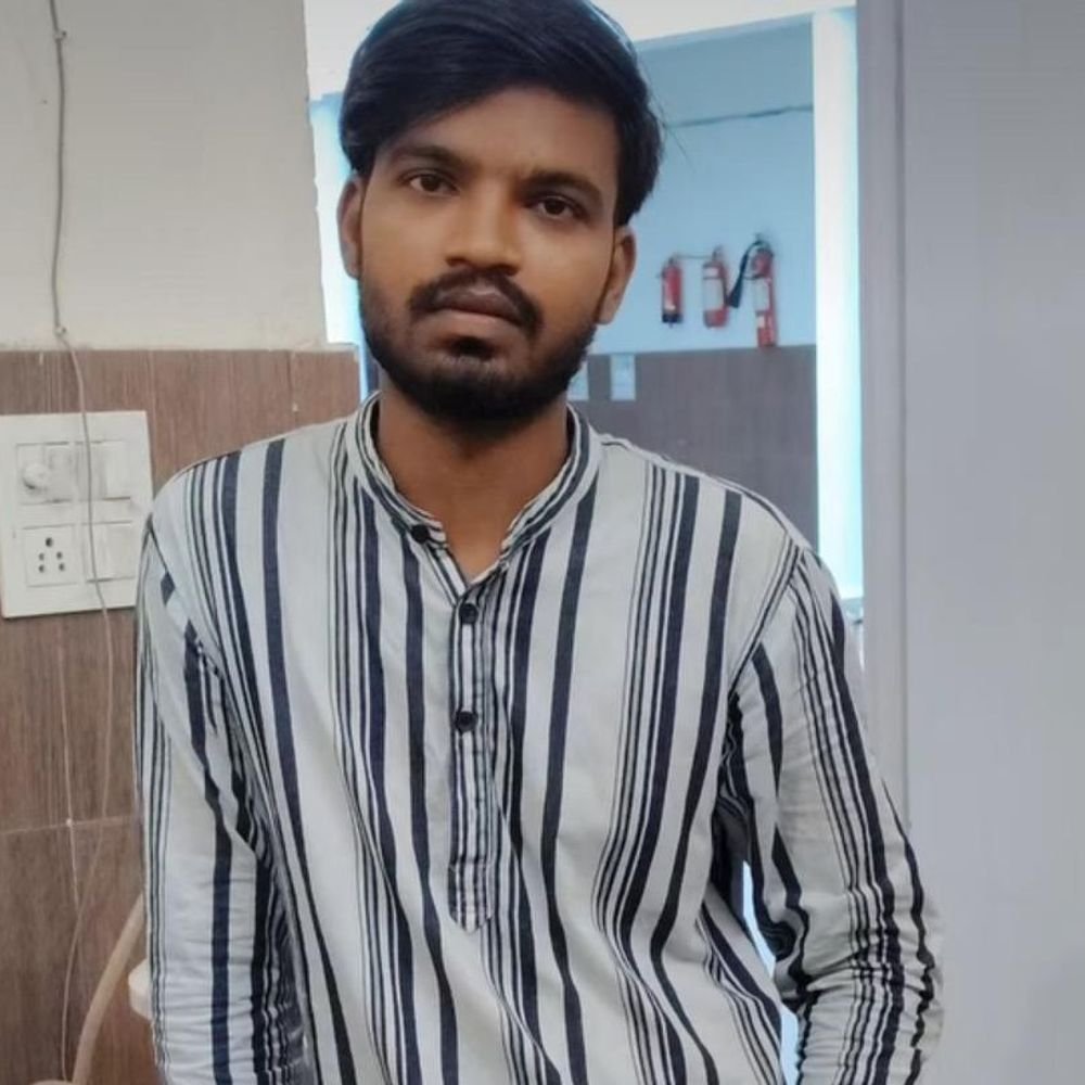 प्रयागराज में युवक की संदिग्ध मौत:परिवार ने जहर देकर मारने का आरोप लगाया, पोस्टमार्टम के बाद घर पहुंचा शव